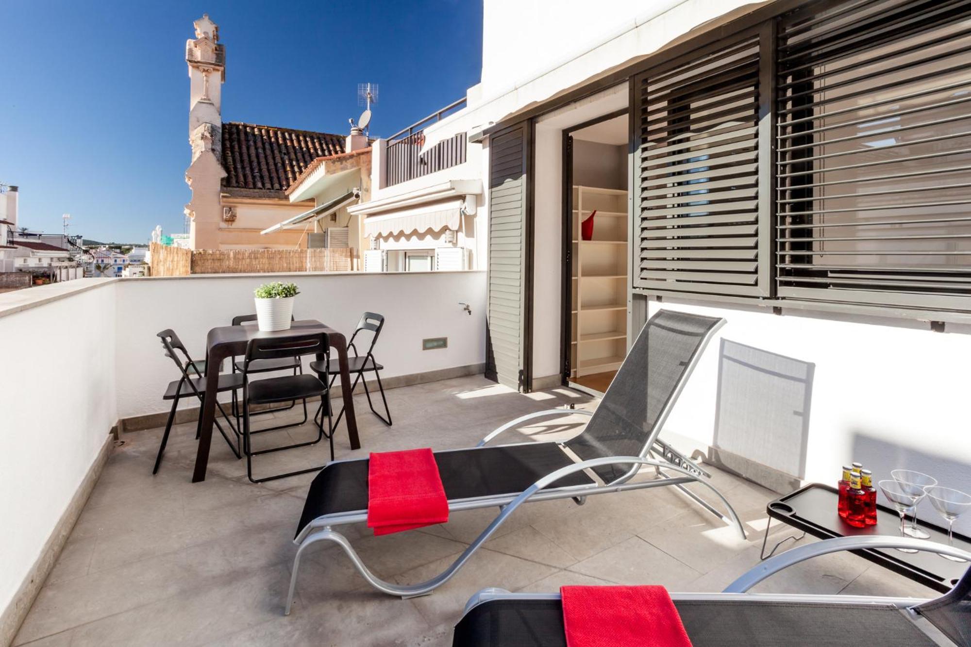 Bo&Co Apartments Sitges Esterno foto